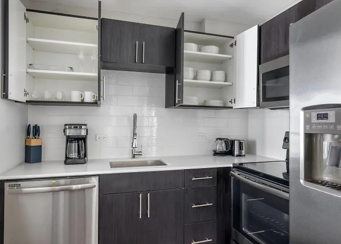 Gold Coast 1br W Gym Lounge 1 Block To L Chi-800 Апартаменты