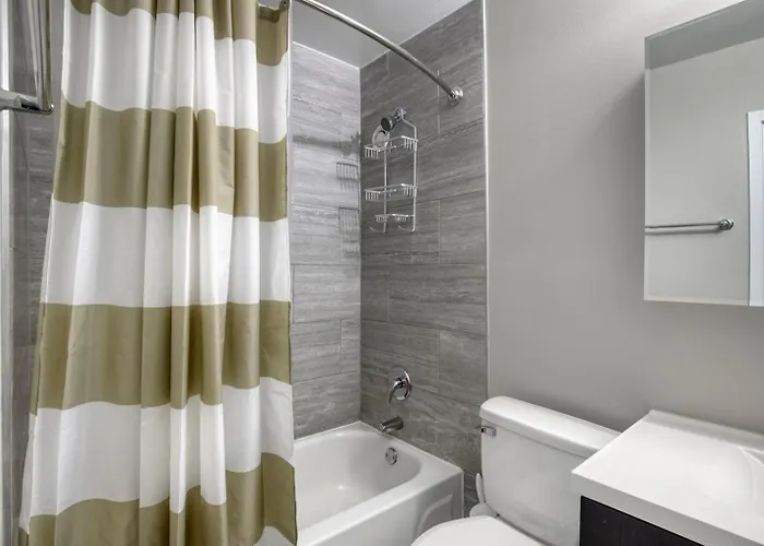 Gold Coast 1br W Gym Lounge 1 Block To L Chi-800 Апартаменты *